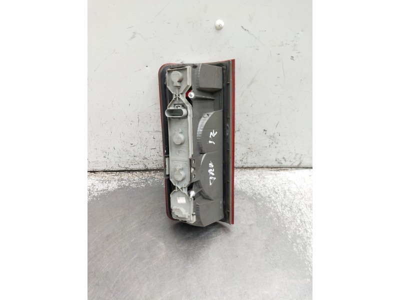 Recambio de piloto trasero izquierdo para ford transit connect (tc7) furgón (2006) referencia OEM IAM 9T1613N412A  