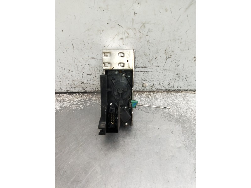 Recambio de motor cierre centralizado delantero derecho para ford transit connect (tc7) furgón (2006) referencia OEM IAM   