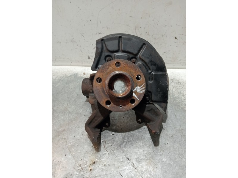 Recambio de mangueta delantera izquierda para volkswagen golf iv berlina (1j1) highline referencia OEM IAM 1J0255N  