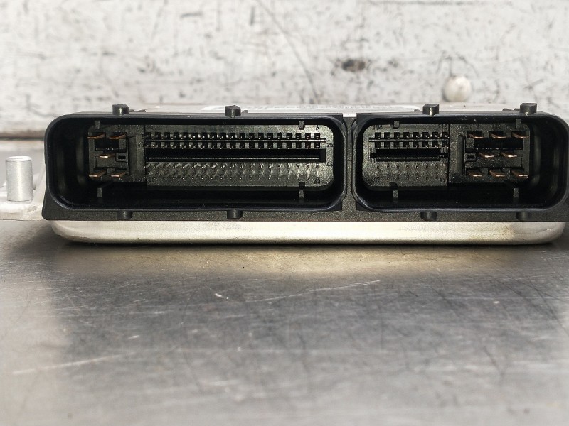 Recambio de centralita motor uce para audi a4 berlina (b5) 1.9 tdi referencia OEM IAM 0281010094 038906019AN 