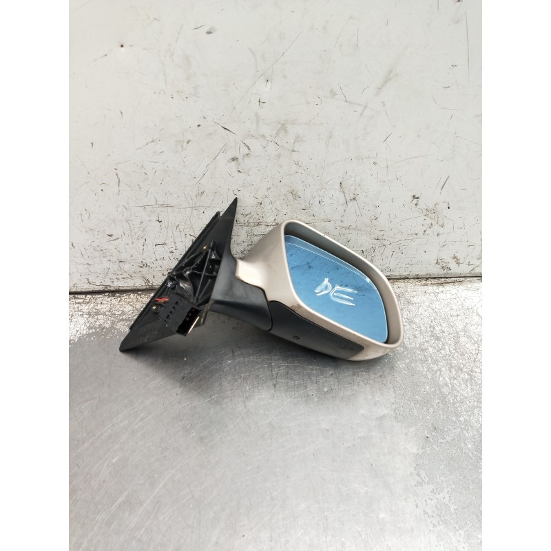 Recambio de retrovisor derecho para audi a4 berlina (b5) 1.9 tdi referencia OEM IAM ELECTRICO 1 ENCHUFE 5 CABLES