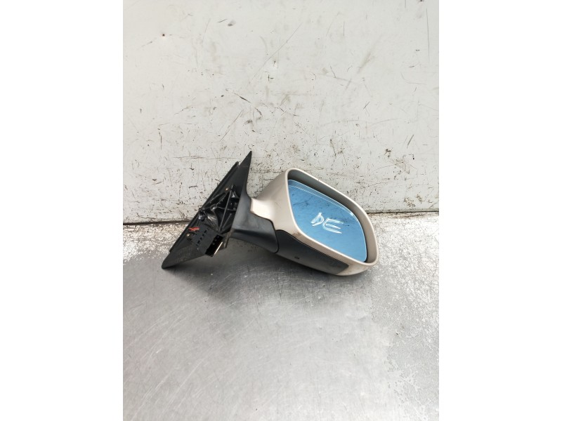 Recambio de retrovisor derecho para audi a4 berlina (b5) 1.9 tdi referencia OEM IAM ELECTRICO 1 ENCHUFE 5 CABLES