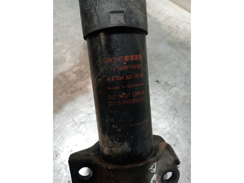 Recambio de amortiguador delantero derecho para mercedes sprinter (w901,w904) caja cerr. 2.9 turbodiesel referencia OEM IAM A904