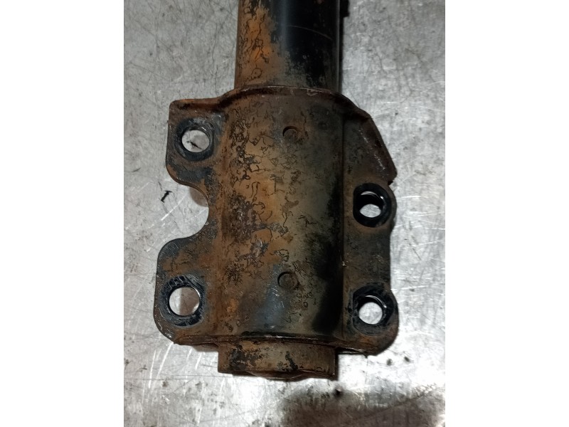 Recambio de amortiguador delantero izquierdo para mercedes sprinter (w901,w904) caja cerr. 2.9 turbodiesel referencia OEM IAM A9