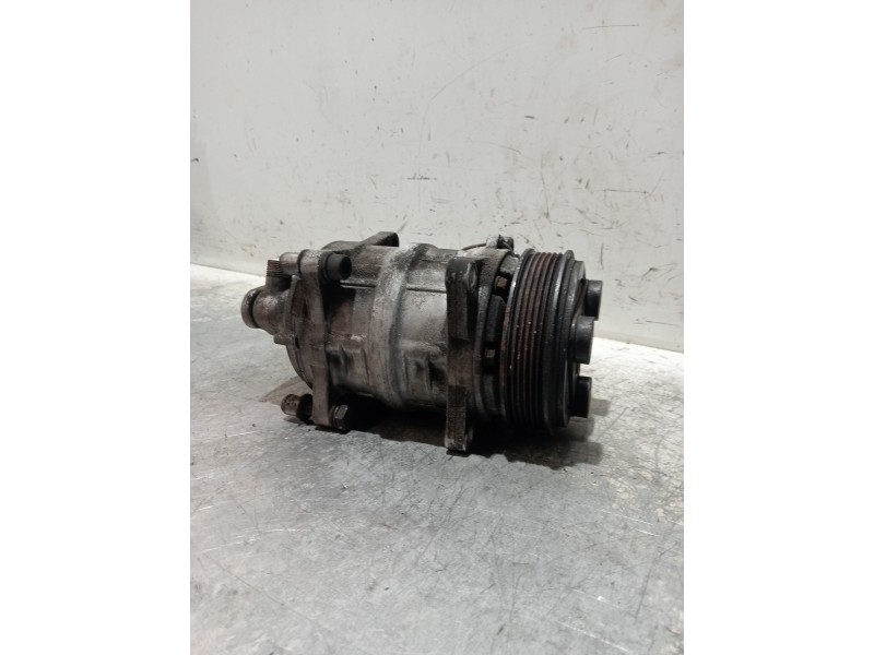 Recambio de compresor aire acondicionado para mercedes sprinter (w901,w904) caja cerr. 2.9 turbodiesel referencia OEM IAM Z00063