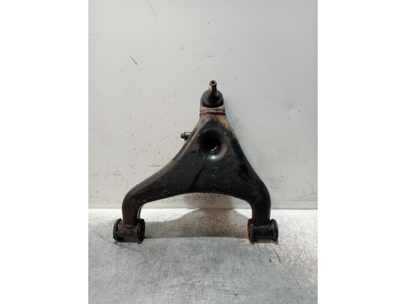 Recambio de brazo suspension inferior delantero izquierdo para mercedes sprinter (w901,w904) caja cerr. 2.9 turbodiesel referenc