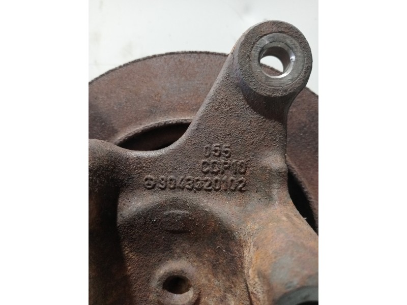 Recambio de mangueta delantera derecha para mercedes sprinter (w901,w904) caja cerr. 2.9 turbodiesel referencia OEM IAM 90433201