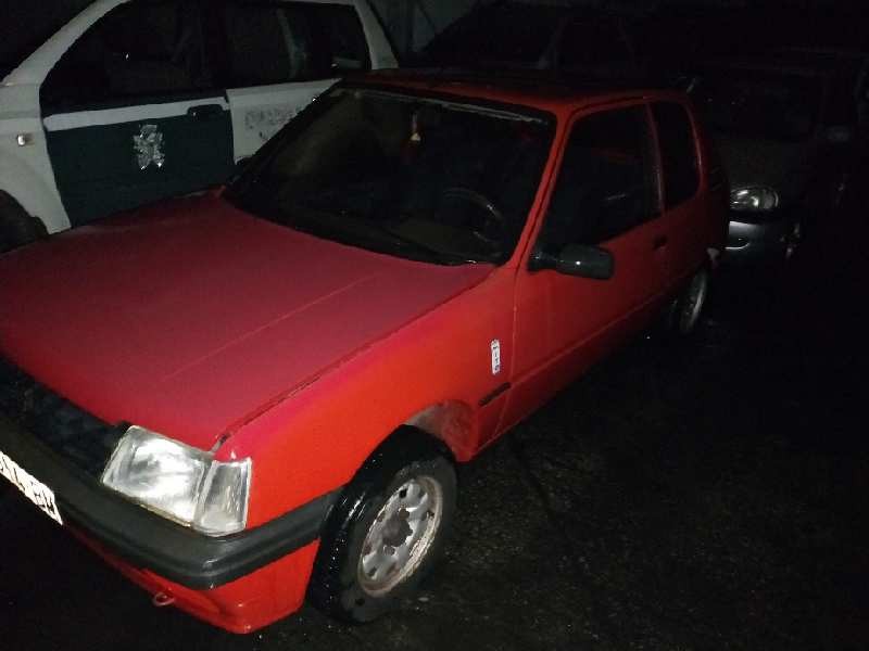 peugeot 205 berlina del año 1994