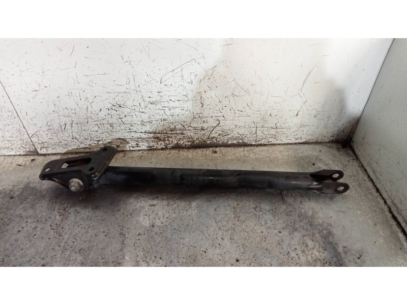 Recambio de brazo suspension superior trasero izquierdo para land rover freelander (ln) 2.0 td4 cat referencia OEM IAM   