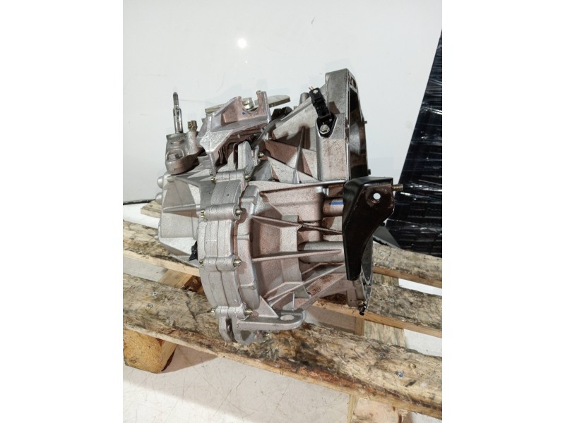Recambio de caja cambios para renault clio iii confort dynamique referencia OEM IAM TL4002 S0100524 6V
