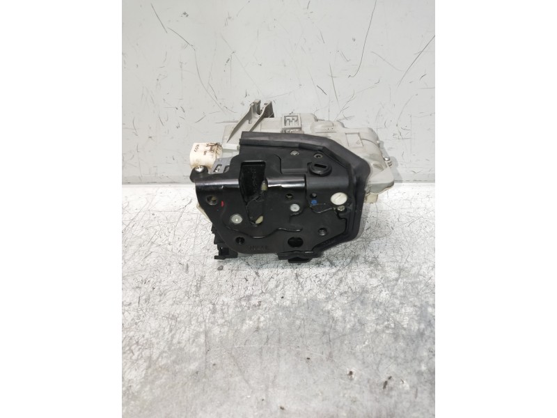 Recambio de motor cierre centralizado trasero derecho para porsche cayenne (typ 92aa) diesel referencia OEM IAM 8K0839016  5P