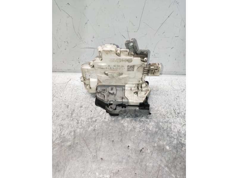 Recambio de motor cierre centralizado trasero derecho para porsche cayenne (typ 92aa) diesel referencia OEM IAM 8K0839016  5P