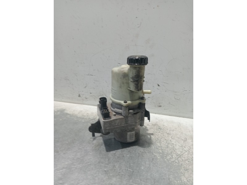 Recambio de bomba direccion para dacia logan prestige referencia OEM IAM 8200720894 A5096050 