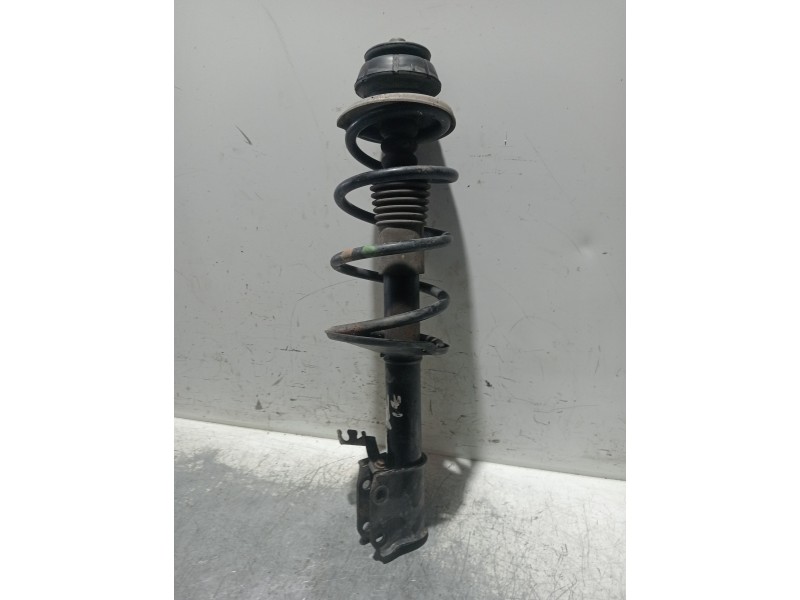 Recambio de amortiguador delantero izquierdo para dacia logan prestige referencia OEM IAM 8200748984  