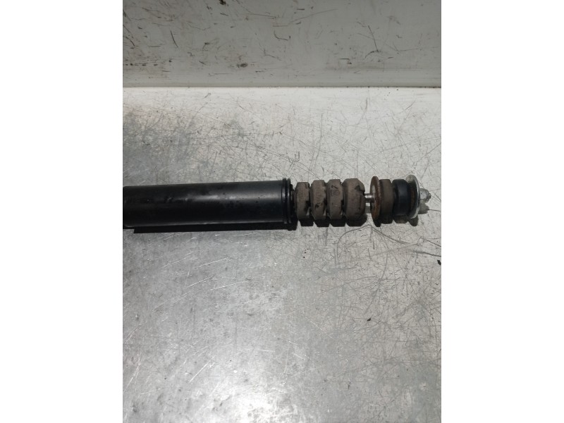 Recambio de amortiguador trasero derecho para dacia logan prestige referencia OEM IAM 8200417472 E1000404 