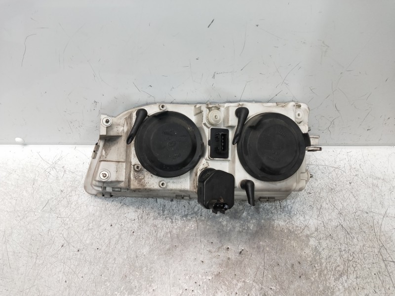 Recambio de faro derecho para volvo s40 berlina 1.8 16v referencia OEM IAM   