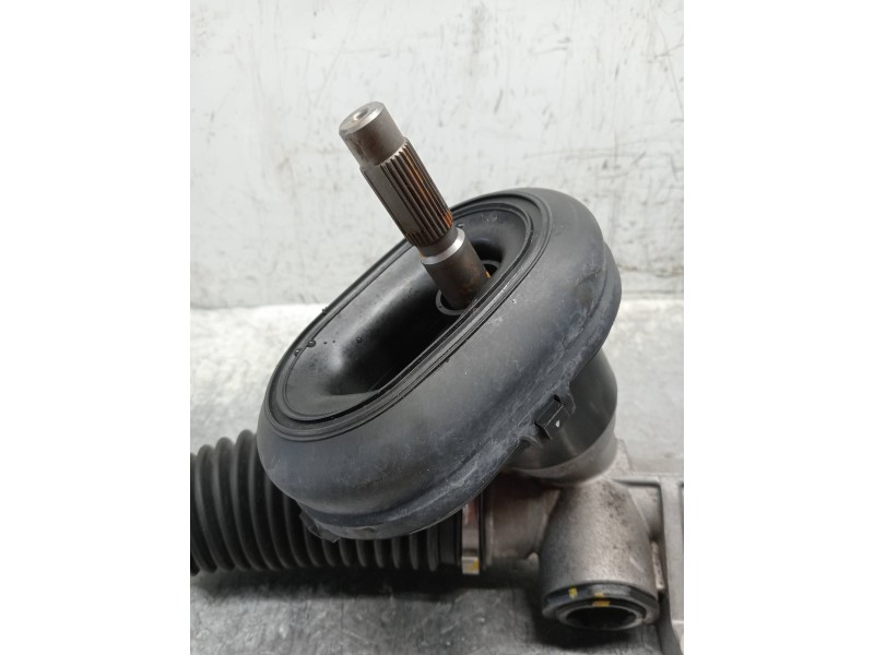 Recambio de cremallera direccion para renault zoe limited referencia OEM IAM 490016510R  