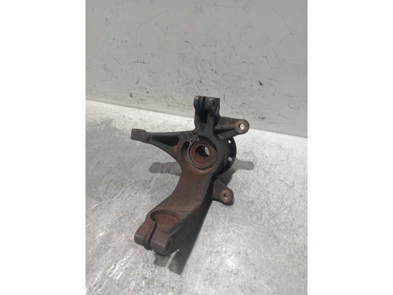 Recambio de mangueta delantera derecha para renault megane ii berlina 5p confort authentique referencia OEM IAM   