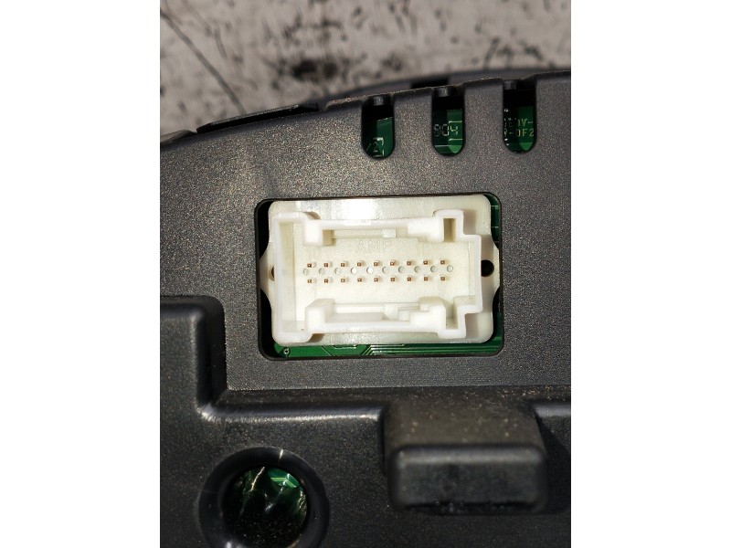 Recambio de cuadro instrumentos para mercedes clase c (w203) berlina 220 cdi (la) (203.008) referencia OEM IAM A2035404947  