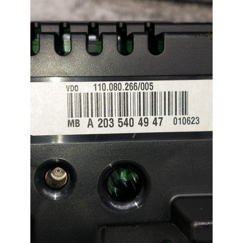 Recambio de cuadro instrumentos para mercedes clase c (w203) berlina 220 cdi (la) (203.008) referencia OEM IAM A2035404947  