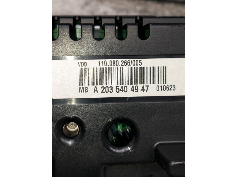 Recambio de cuadro instrumentos para mercedes clase c (w203) berlina 220 cdi (la) (203.008) referencia OEM IAM A2035404947  