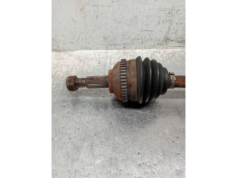 Recambio de transmision delantera izquierda para chrysler voyager (rg) 2.5 crd lx referencia OEM IAM P04641883AD  