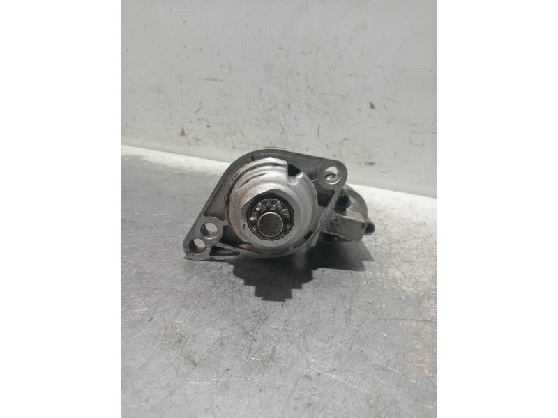 Recambio de motor arranque para volkswagen jetta (1k2) advance referencia OEM IAM X9792X 331418 