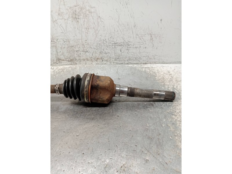 Recambio de transmision delantera derecha para chrysler voyager (rg) 2.5 crd lx referencia OEM IAM P04641884AC  