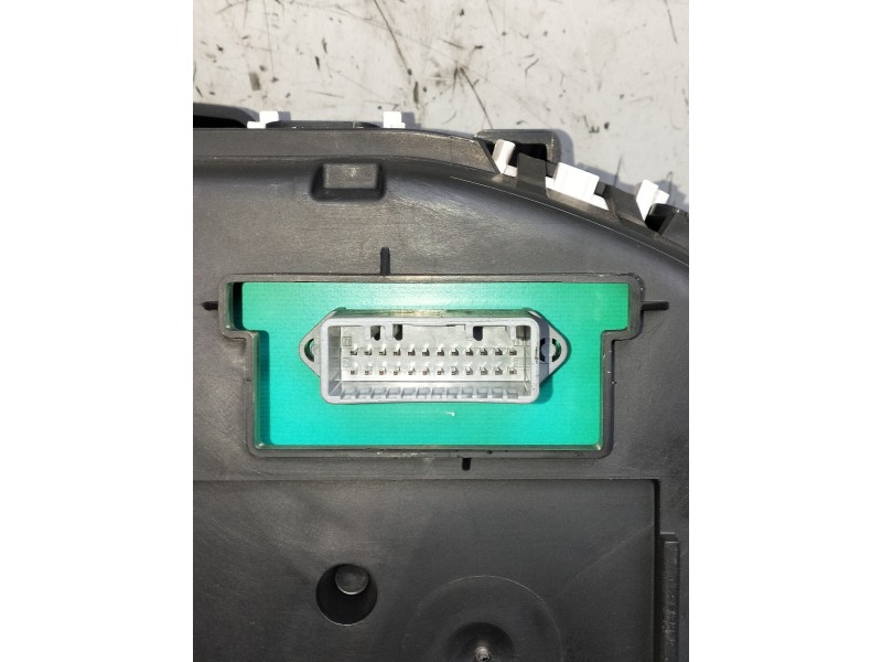 Recambio de cuadro instrumentos para renault megane ii berlina 5p confort authentique referencia OEM IAM 8200408785  
