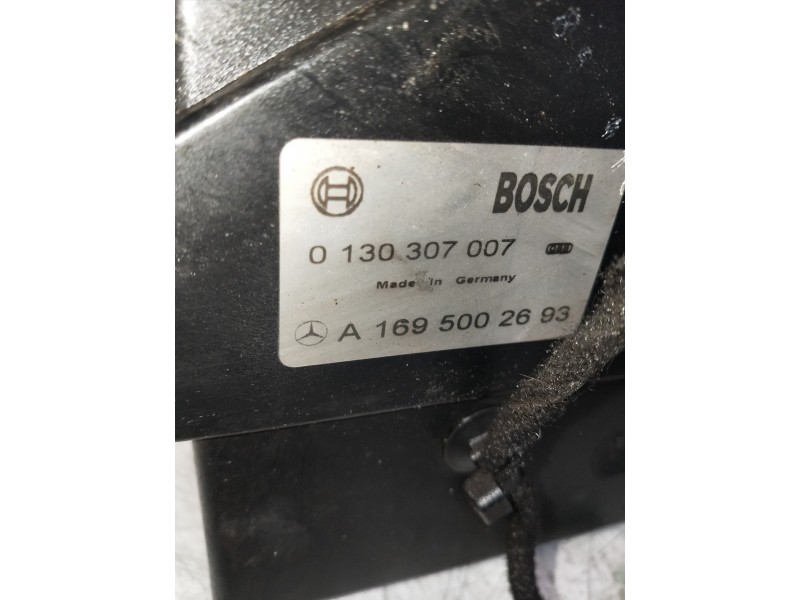 Recambio de electroventilador para mercedes clase b (w245) 200 cdi (245.208) referencia OEM IAM A1695002693 0130307007 