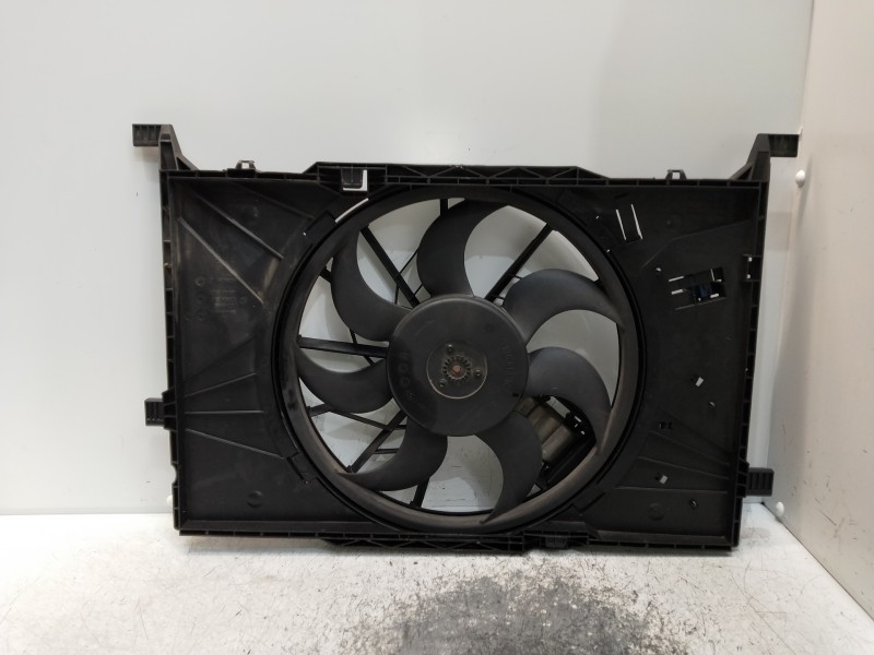 Recambio de electroventilador para mercedes clase b (w245) 200 cdi (245.208) referencia OEM IAM A1695002693 0130307007 