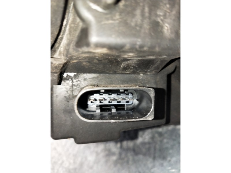 Recambio de faro derecho para mercedes clase b (w245) 200 cdi (245.208) referencia OEM IAM   