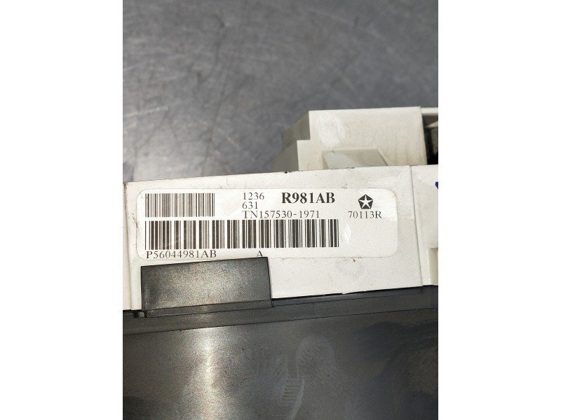 Recambio de cuadro instrumentos para chrysler voyager (rg) 2.5 crd lx referencia OEM IAM R981AB  