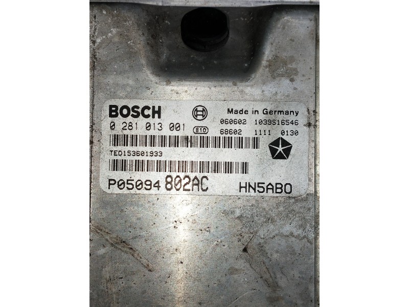 Recambio de centralita motor uce para chrysler voyager (rg) 2.5 crd lx referencia OEM IAM 0281013001 P05094802AC 