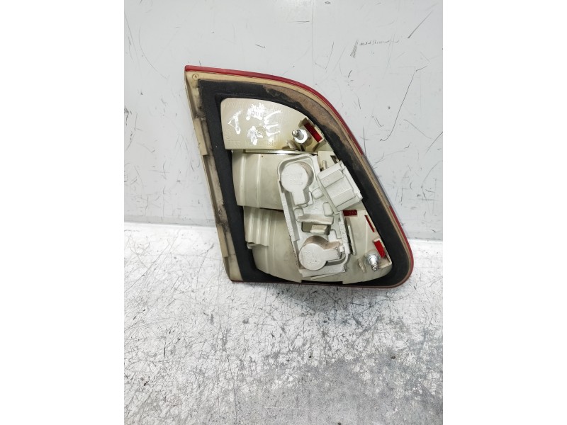 Recambio de piloto trasero derecho interior para mercedes clase b (w245) 200 cdi (245.208) referencia OEM IAM   