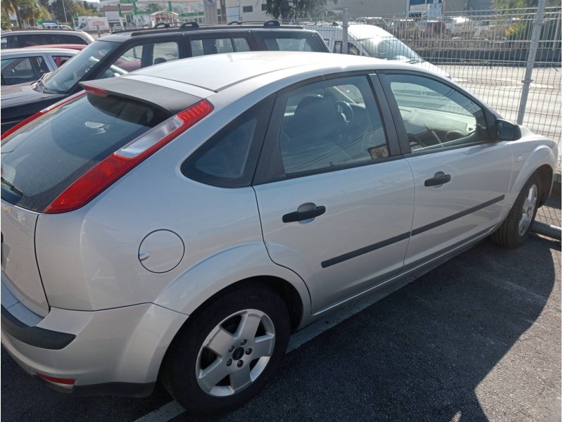 ford focus berlina (cap) del año 2005