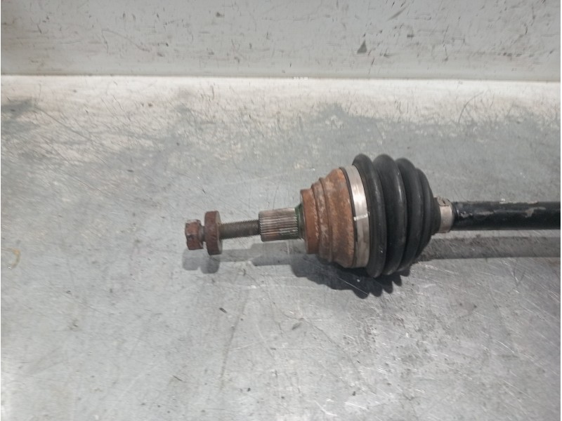 Recambio de transmision delantera izquierda para volkswagen jetta (1k2) advance referencia OEM IAM 1K04271  