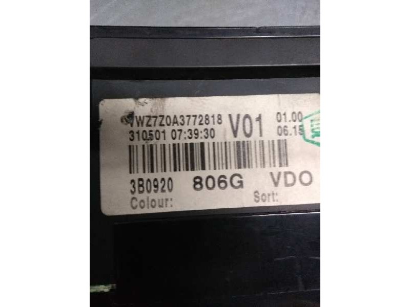 Recambio de cuadro instrumentos para volkswagen passat variant (3b6) 1.9 tdi referencia OEM IAM 3B0920806G   Recambio de cuadro instrumentos para volkswagen passat variant (3b6) 1.9 tdi referencia OEM IAM 3B0920806G