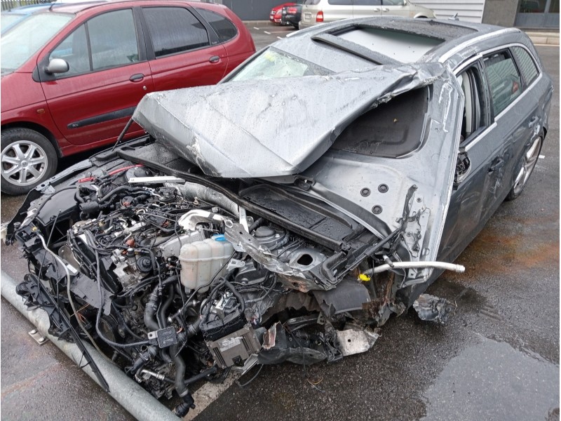 audi a4 avant (8w5) del año 2022