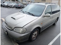 kia carnival del año 2001