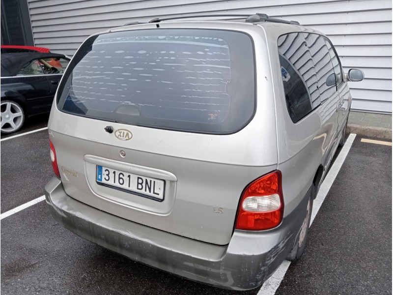 kia carnival del año 2001