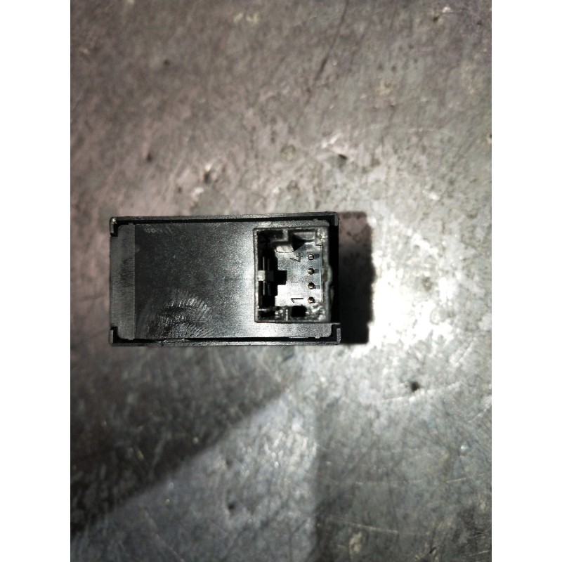 Recambio de mando elevalunas delantero derecho para fiat bravo (198) 1.6 16v active multijet (77kw) referencia OEM IAM   5P