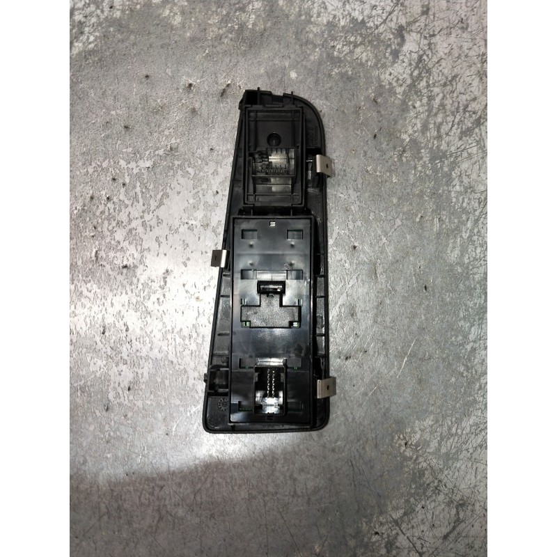 Recambio de mando elevalunas delantero izquierdo para fiat bravo (198) 1.6 16v active multijet (77kw) referencia OEM IAM   5P