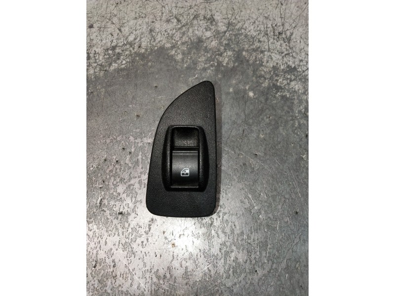 Recambio de mando elevalunas trasero izquierdo para fiat bravo (198) 1.6 16v active multijet (77kw) referencia OEM IAM   5P