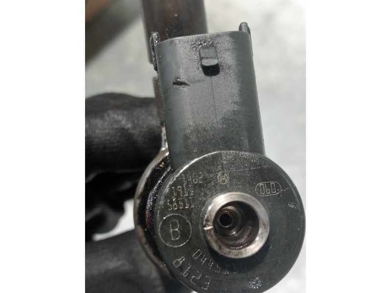 Recambio de inyector para opel astra h berlina enjoy referencia OEM IAM 0445110175 140219115811 8123