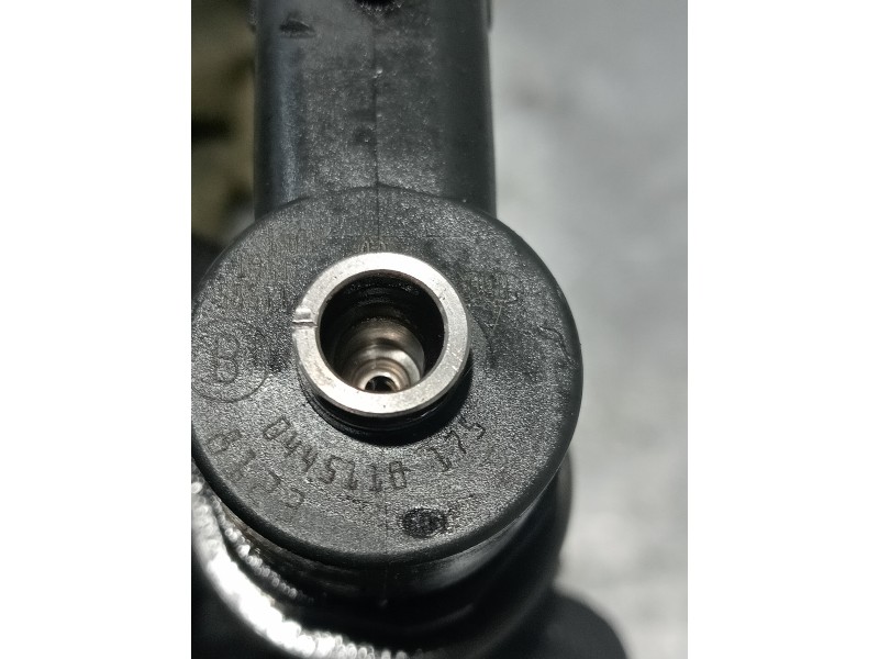 Recambio de inyector para opel astra h berlina enjoy referencia OEM IAM 0445110175 140219115811 8123