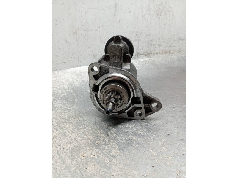Recambio de motor arranque para volkswagen vento (1h2) cl referencia OEM IAM 0001110076 068911023T 