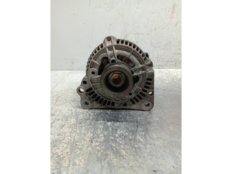 Recambio de alternador para volkswagen vento (1h2) cl referencia OEM IAM 0123315002 028903025H 