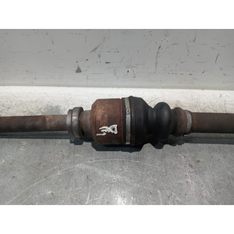 Recambio de transmision delantera derecha para peugeot 307 break/sw (s2) sw pack referencia OEM IAM 9637117880 8MN05 
