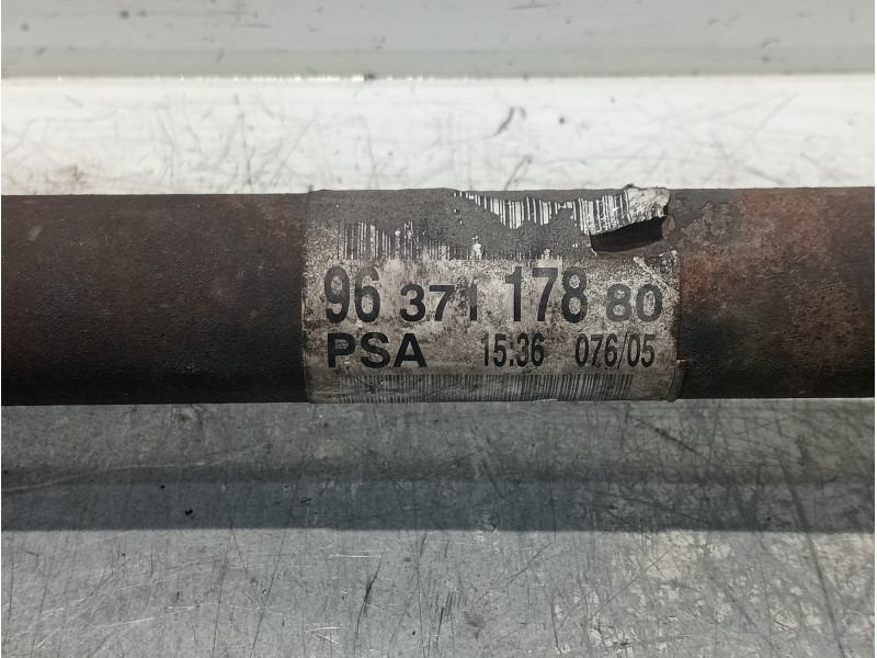 Recambio de transmision delantera derecha para peugeot 307 break/sw (s2) sw pack referencia OEM IAM 9637117880 8MN05 